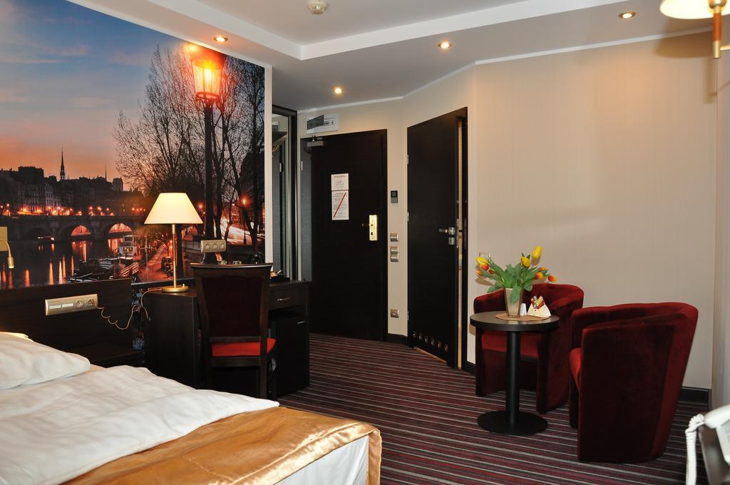 Hotel Atrium Nowy Tomyśl Eksteriør bilde