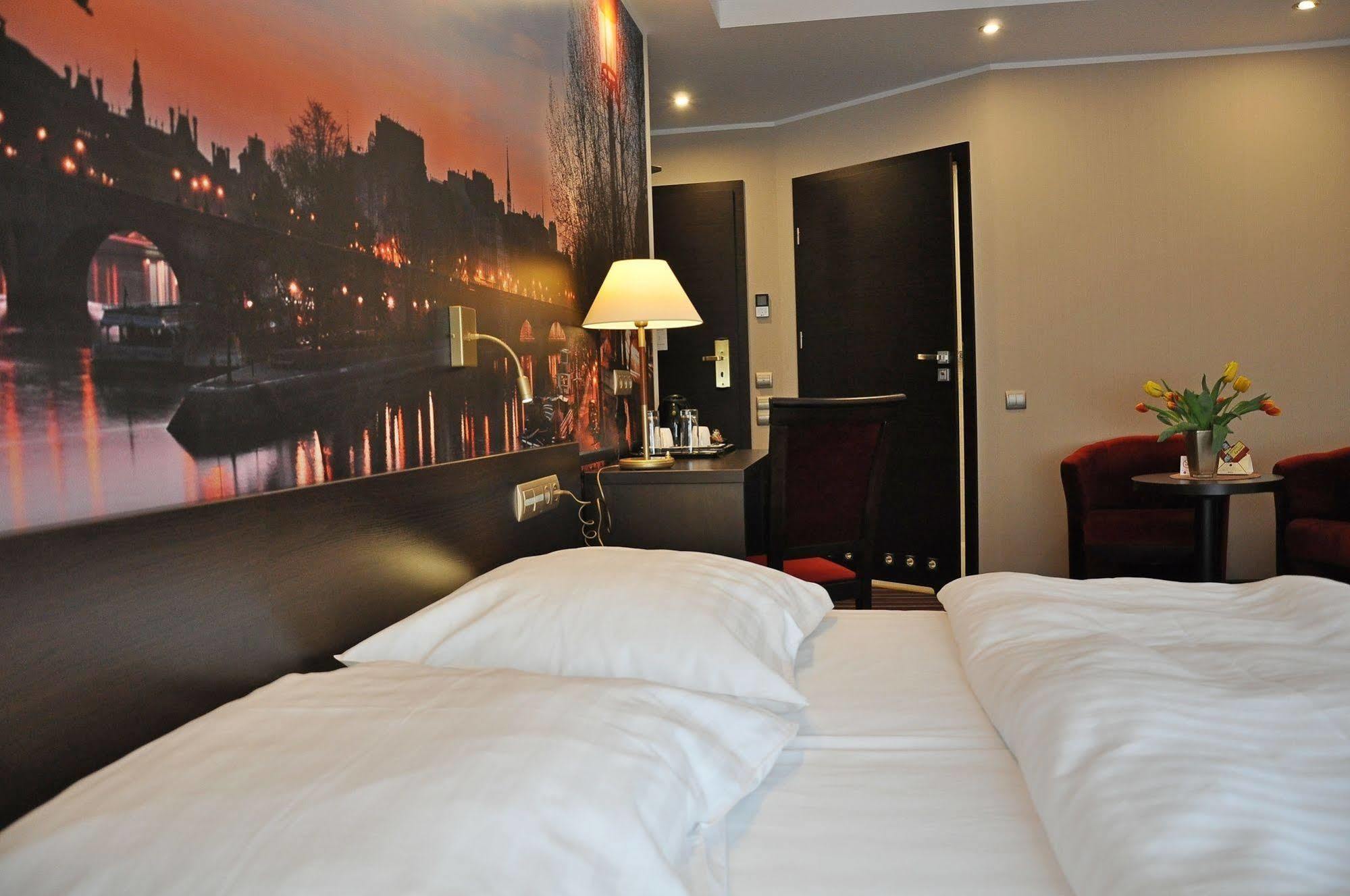 Hotel Atrium Nowy Tomyśl Eksteriør bilde