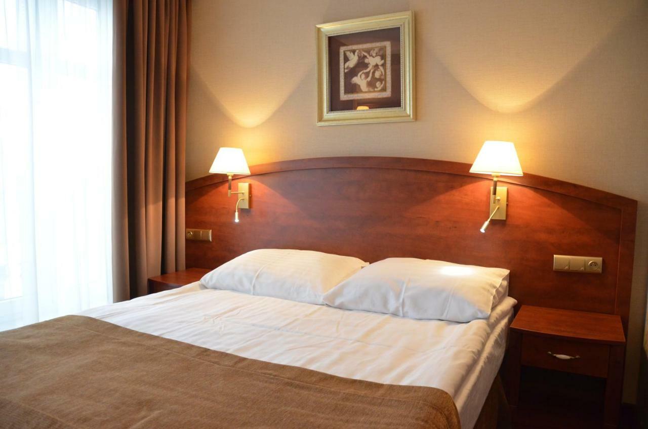 Hotel Atrium Nowy Tomyśl Eksteriør bilde