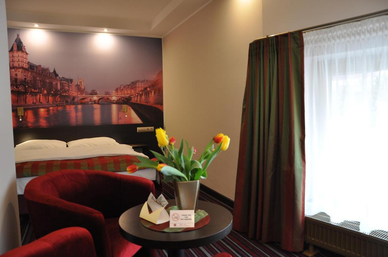 Hotel Atrium Nowy Tomyśl Eksteriør bilde